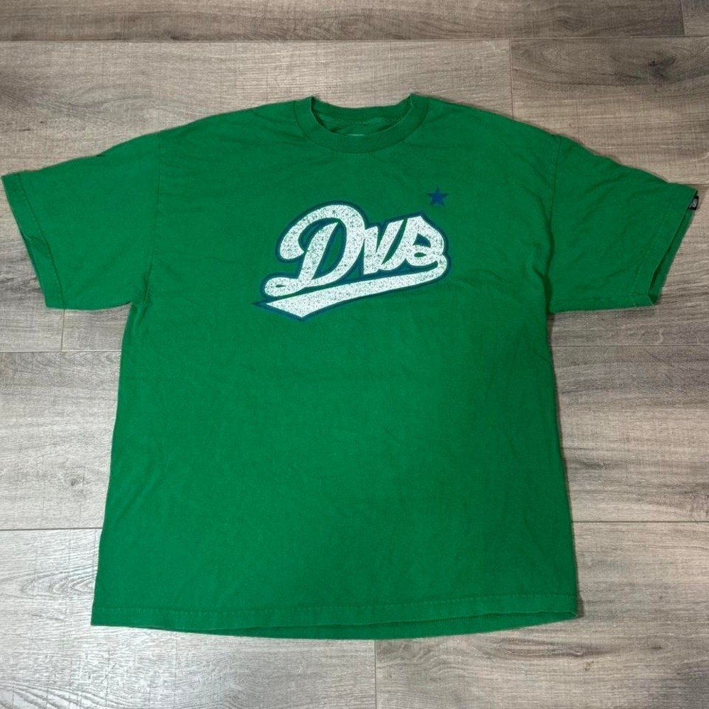 Y2K DVS Mens XL skateboarding T-shirt